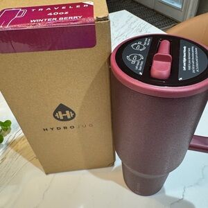 HydroJug 40oz Traveler in Winter Berry